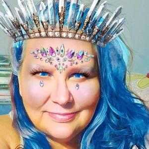 Meet your Posher, Heidi